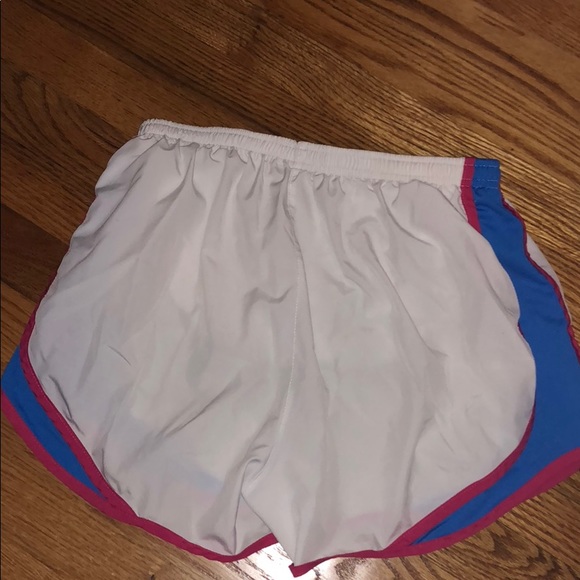 Nike running shorts - Picture 2 of 2